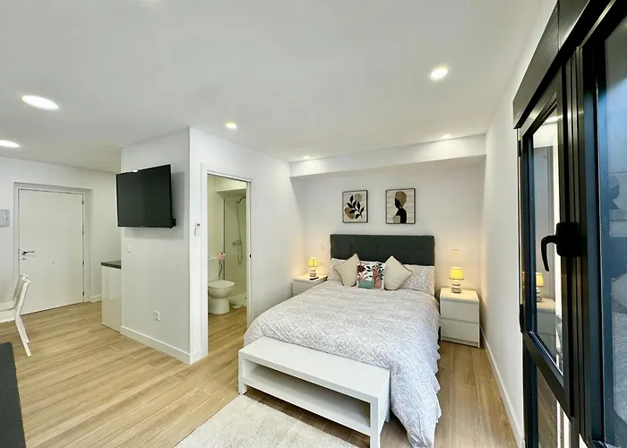 Amazing Seaside Studio By Eaw Homes